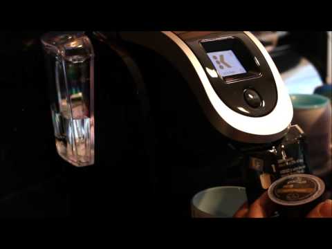 Using the Keurig 2.0 K200 coffee machine