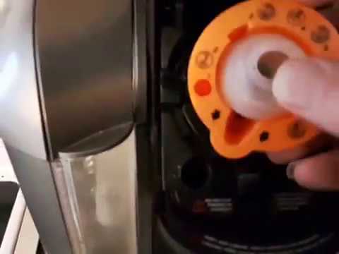 Keurig 2.0  How to clean needle.