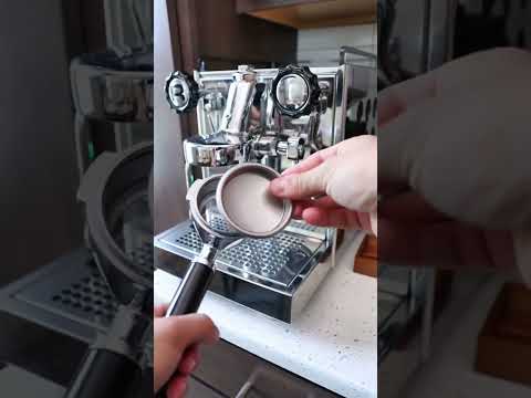 Let’s clean my espresso machine #coffee