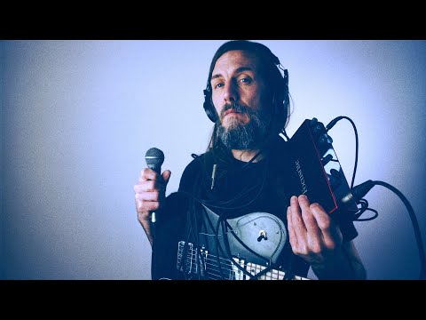 a MINIMALIST, digital, sludge studio?