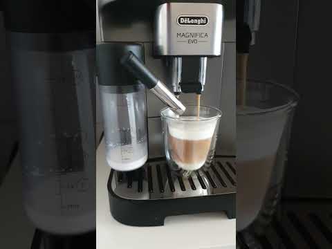 DeLonghi Magnifica Evo coffee machine #short #coffee