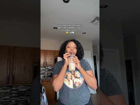 Easy instant coffee recipe! 🧋🧊🤍 #instantcoffee #coffeeathome #icedcoffee #coffeeaesthetic