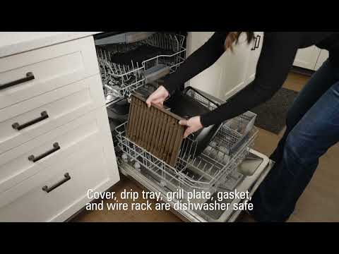 How to clean your grill | Hamilton Beach ® Indoor Searing Grill with Hot/Cold Smoke Infuser (25375)
